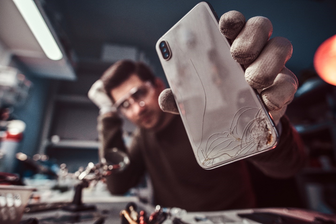 How to Repair a Water-Damaged Phone: Step-by-Step Guide to Save Your Device