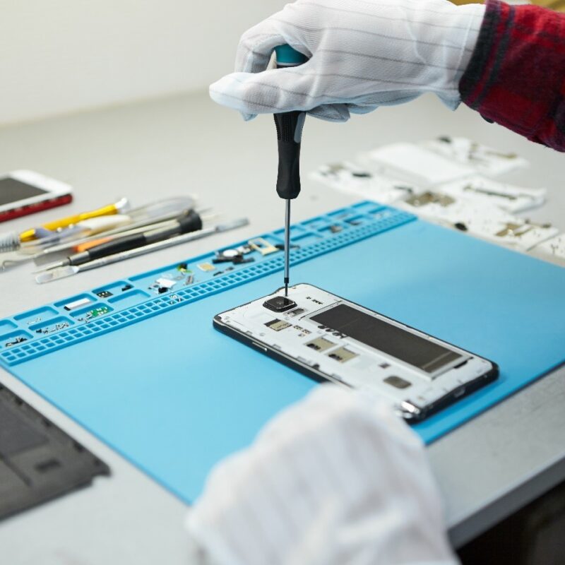 how long does it take to repair phone screen