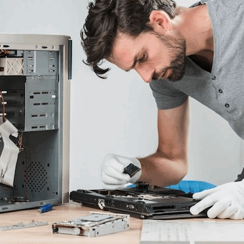 how much does it cost to repair a laptop